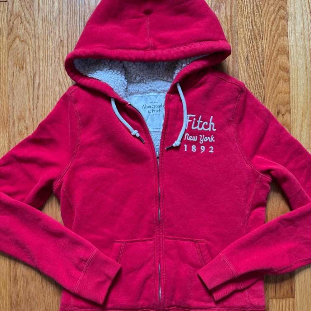 Rare 2000s y2k red Abercrombie Sherpa lined hoodie zip up size small/medium